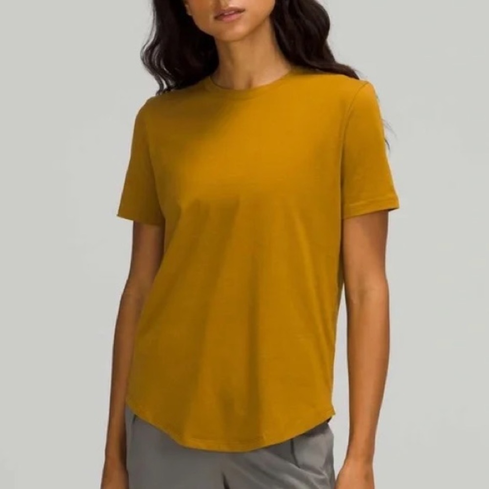 Lululemon - Gold Spice Love Crew Short Sleeve Tee